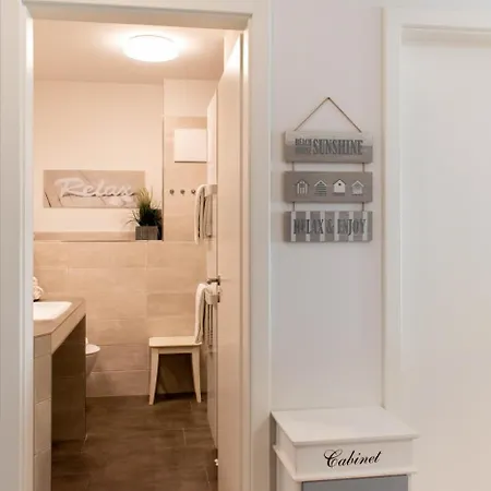 Sunshine Beachhouse 111